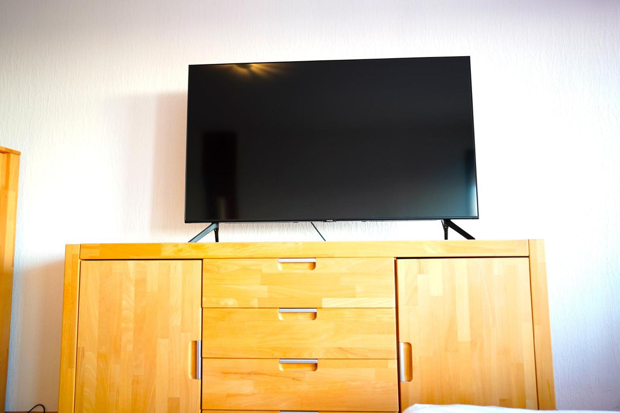 Grosse Ferienwohnung, Apartment In Leimen Wehome Komfort Екстериор снимка